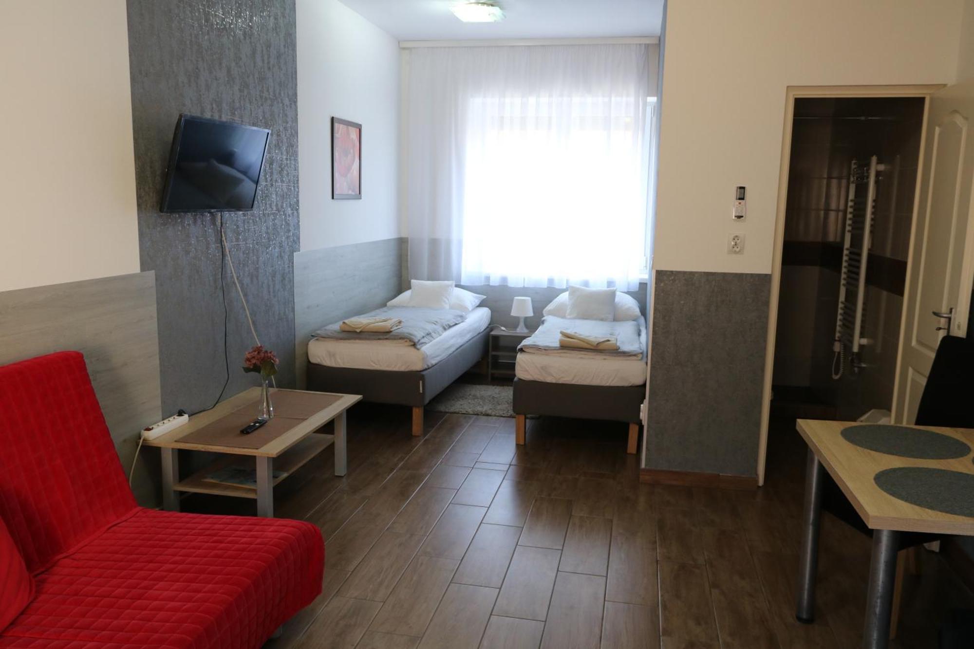 Hortobagyi Kemences Vendeghaz Apartment ภายนอก รูปภาพ