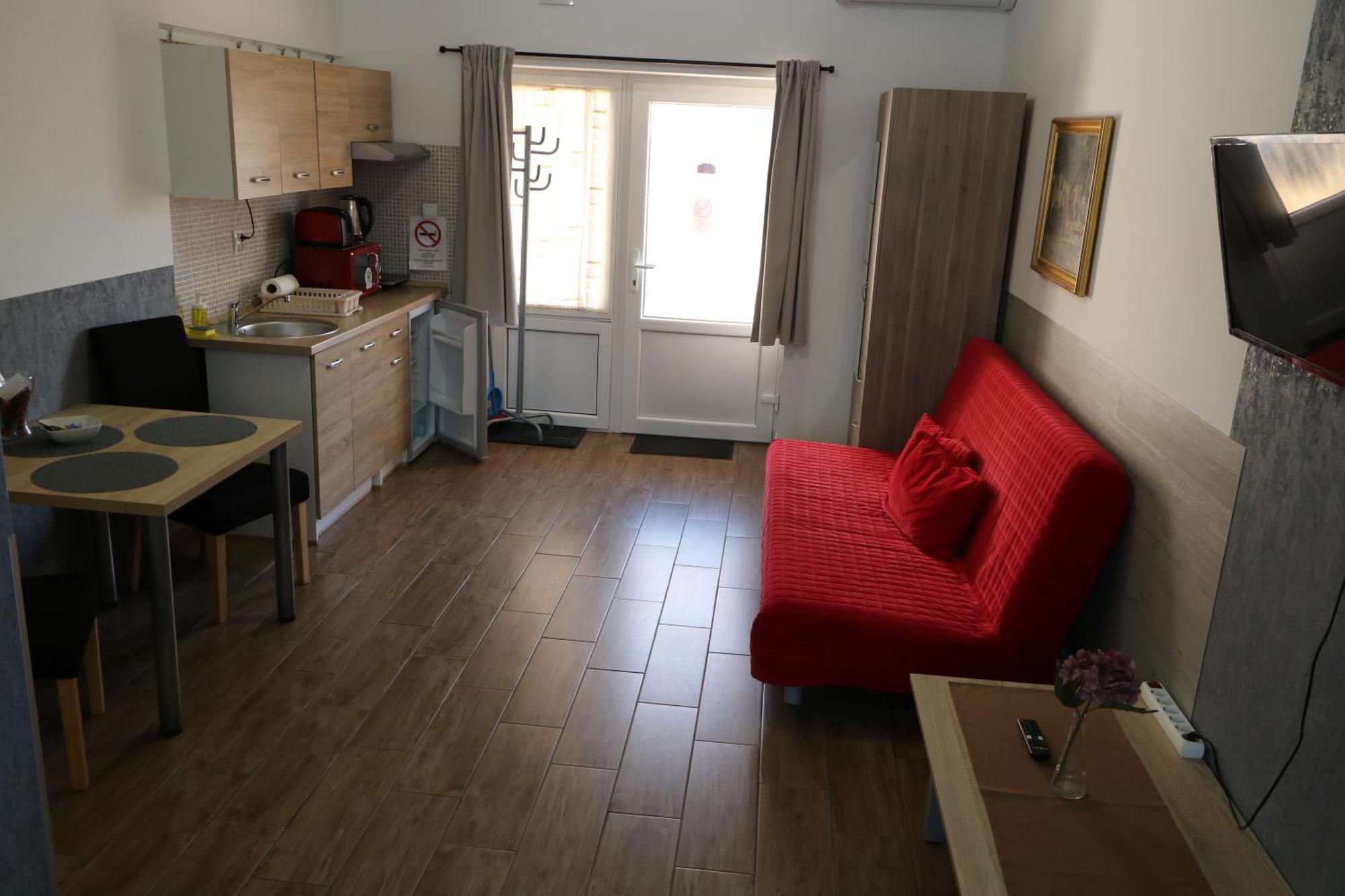 Hortobagyi Kemences Vendeghaz Apartment ภายนอก รูปภาพ