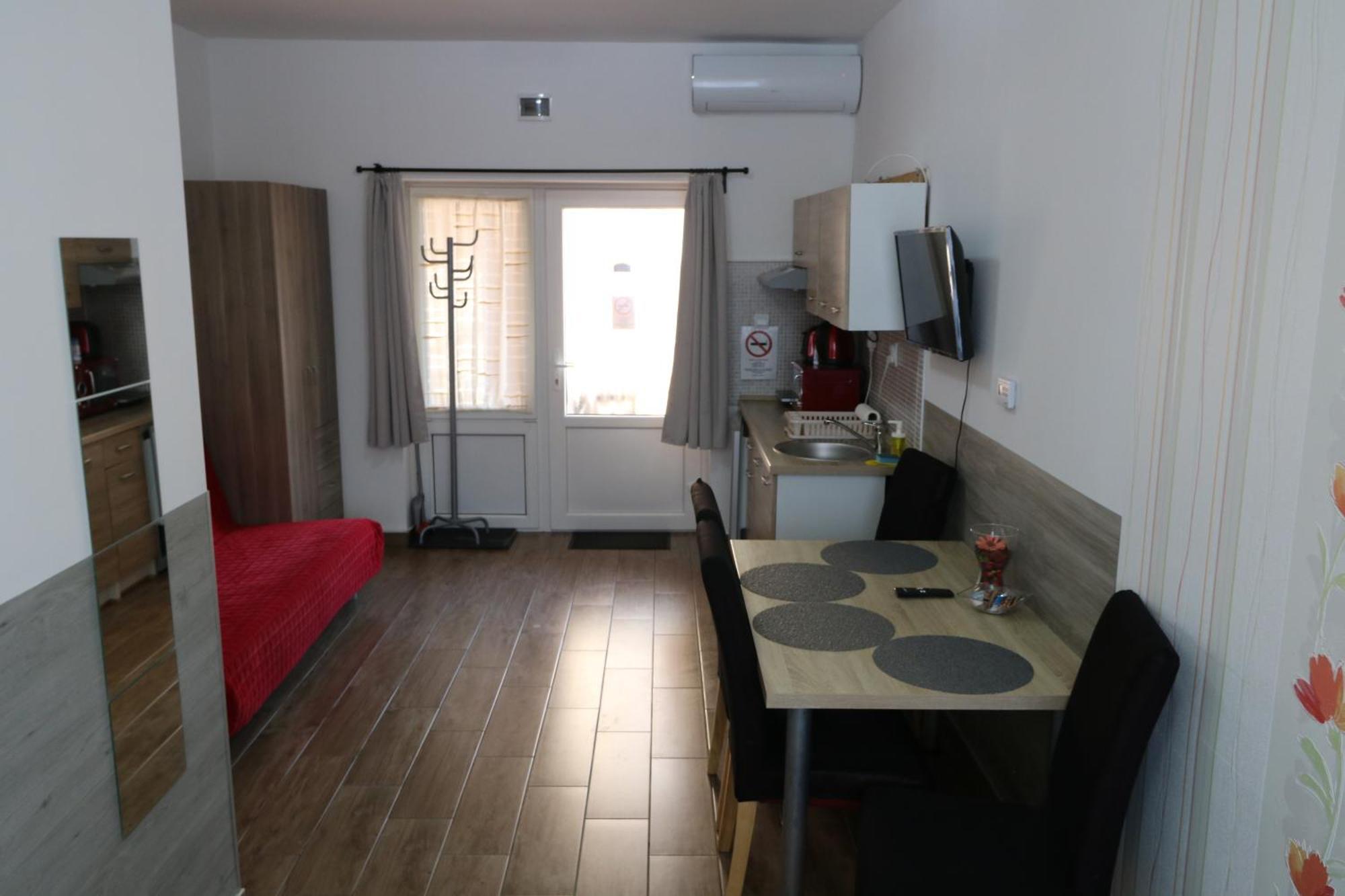 Hortobagyi Kemences Vendeghaz Apartment ภายนอก รูปภาพ